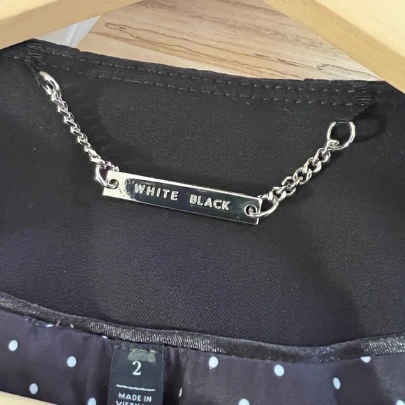 Fitted Ruffle Collar Blazer Jacket - Picture 6 of 11